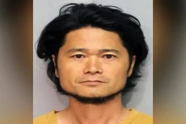 Cảnh sát Hawaii bắt giữ đối tượng mang lựu đạn tại sân bay