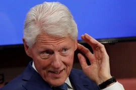 Cựu Tổng thống Mỹ Bill Clinton nhập viện