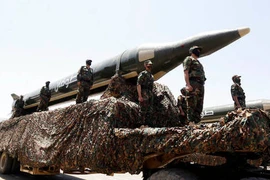 Houthi phóng tên lửa đạn đạo siêu thanh vào Israel