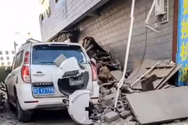 Cảnh đổ nát tại Tây Tạng sau trận động đất khiến ít nhất 95 người chết 