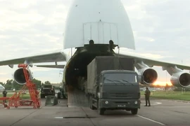 Nga chở hơn 88 tấn hàng viện trợ tới Cuba