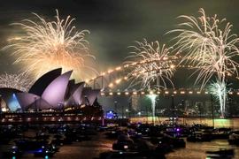 Khắp nơi trên thế giới tưng bừng đón Năm mới 2025