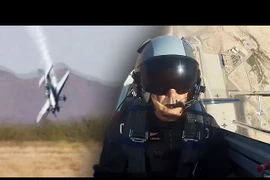 Phi công nổi tiếng với hơn 10.000 giờ bay tử nạn tại triển lãm hàng không