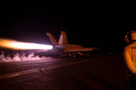 Mỹ - Anh phối hợp không kích mục tiêu Houthi ở miền Tây Yemen