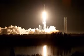 Xem SpaceX phóng tàu vũ trụ tuyệt mật của Mỹ lên quỹ đạo