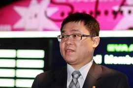 Chủ tịch hãng hàng không đến sân bay trực tiếp xin lỗi hành khách bị hủy chuyến