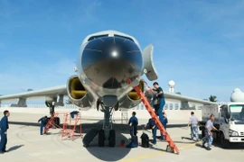 Việt Nam lên tiếng về thông tin Trung Quốc điều oanh tạc cơ đến Hoàng Sa