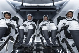 Cận cảnh vụ phóng tàu vũ trụ đưa nhóm phi hành gia tư nhân thứ hai lên ISS