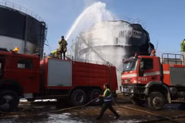 Hàng chục chiến đấu cơ Israel xuất kích tấn công dữ dội Houthi ở Yemen