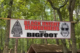 Đang bắn cung, nhiều người bất ngờ bị sét đánh tại Mỹ