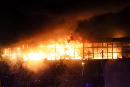 Video vụ tấn công khủng bố tại Nga: Có ít nhất 4 tay súng