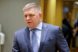 Thủ tướng Slovakia Robert Fico bị bắn