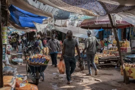 Chính phủ Guinea-Bissau không thanh toán hóa đơn, Thủ đô Bissau bị cắt điện 