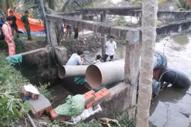 [Tin nhanh sáng 9-11-2022] Phát hiện 3 người đàn ông chết bên trạm bơm nước