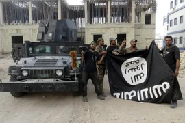 Mỹ-Syria phối hợp phá hủy 15 kho vũ khí của IS