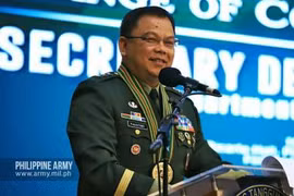 Quyền Bộ trưởng Quốc phòng Philippines đề cập đến hoạt động của Trung Quốc ở Biển Đông 