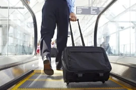 Tây Ban Nha lặng lẽ trục xuất 2 nhân viên Đại sứ quán Mỹ?