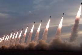 Triều Tiên phóng nhiều tên lửa đạn đạo tầm ngắn trước thềm bầu cử Tổng thống Mỹ