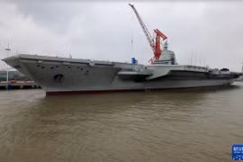 Tàu sân bay thứ ba của Trung Quốc lần đầu thử nghiệm trên biển