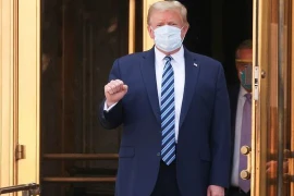 Tổng thống Mỹ Donald Trump xuất viện, trở lại Nhà Trắng