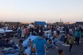 Bạo lực leo thang, hàng trăm thường dân Syria lánh nạn tại căn cứ quân sự Nga 