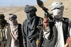 Một số căn cứ quân sự ở Iran bị các tay súng tấn công