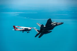 Chiến đấu cơ F-16 Mỹ chặn máy bay khả nghi gần câu lạc bộ golf của Tổng thống Trump