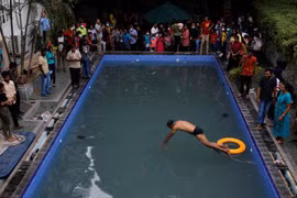 Cảnh tượng hiếm thấy bên trong Dinh Tổng thống Sri Lanka