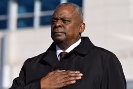 Bộ trưởng Quốc phòng Mỹ Lloyd Austin nhập viện để điều trị ung thư