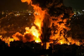 Cận cảnh vụ Israel tấn công ‘trụ sở tình báo’ của Hezbollah ở Lebanon