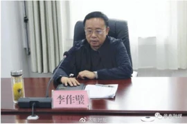 Quan chức Trung Quốc nhảy lầu tự tử sau vụ 21 vận động viên chạy Marathon tử vong?