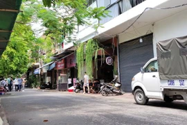 [Tin nhanh sáng 5-10-2021] Người đàn ông bị bắn trúng đùi khi đang đứng trước cửa nhà