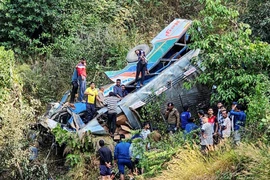 Ấn Độ: Xe buýt lao xuống hẻm núi, ít nhất 36 người thiệt mạng