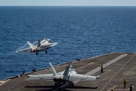 Điều hiếm khi xảy ra trong cuộc tập trận chung Mỹ - Nhật Bản - Hàn Quốc