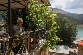 Ngôi làng ‘mất tích’ gần 45 năm đột nhiên xuất hiện tại Hy Lạp