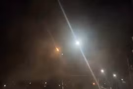 Khoảnh khắc tiểu hành tinh bốc cháy trên bầu trời nước Nga