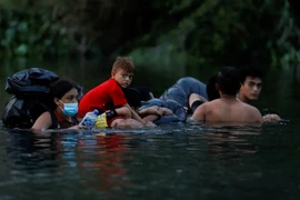 Cận cảnh biên giới Mỹ-Mexico khi chính sách trục xuất người di cư do Covid-19 sắp được bãi bỏ