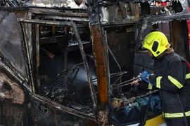 Thái Lan: Cháy xe buýt chở học sinh và giáo viên, 25 người có thể đã tử vong 