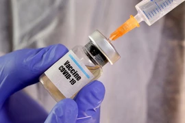 Trung Quốc phê duyệt thử nghiệm trên người vaccine Covid-19 phát triển từ tế bào côn trùng