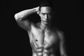 Kim Lý trở thành cảm hứng thời trang của NTK Nguyễn Công Trí