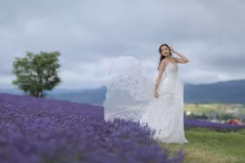 Trúc Diễm khoe ảnh cưới mới trong kỳ trăng mật muộn