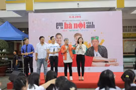 Ngô Kiến Huy đưa Miu Lê, Hứa Vĩ Văn về thăm trường cũ