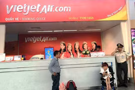 Nhân viên Vietjet Air từ chối vận chuyển khách khuyết tật bị kỷ luật, phạt tiền
