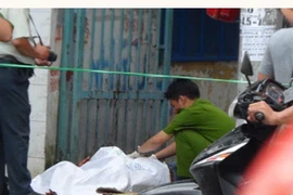 Xô xát lúc tối trời, đâm nhầm khiến bạn gái vong mạng