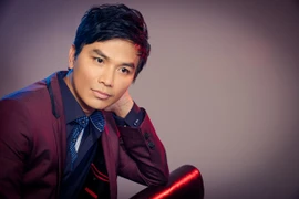 Ca sĩ hải ngoại Mạnh Quỳnh làm liveshow kỷ niệm 20 năm ca hát tại quê nhà 