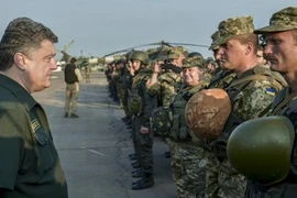 Tổng thống Ukraine: Nga đã rút quân khỏi miền đông, hòa bình đang được lập lại