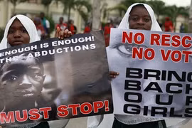 Mỹ phẫn nộ vụ hơn 200 nữ sinh Nigeria bị bắt cóc