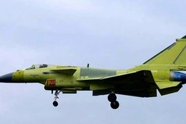 Trung Quốc trang bị đủ cơ chiến đấu J-10B cho một trung đoàn?