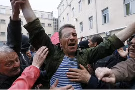 Khủng hoảng Ukraine: 67 tù nhân Odessa được trả tự do 