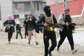 Nhiều phụ nữ trẻ người Anh "đầu quân" cho khủng bố IS